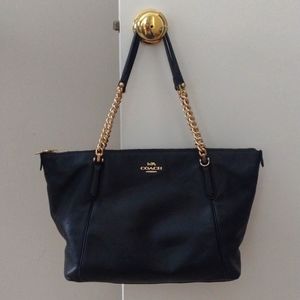 NWT Coach Black Pebble Leather Ava Chain Tote Bag Gold Chain